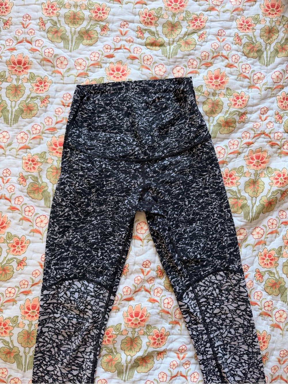 Lululemon Black and White Marbled Leggings